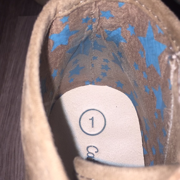 Brown Cat & Jack kids boots - Picture 2 of 5